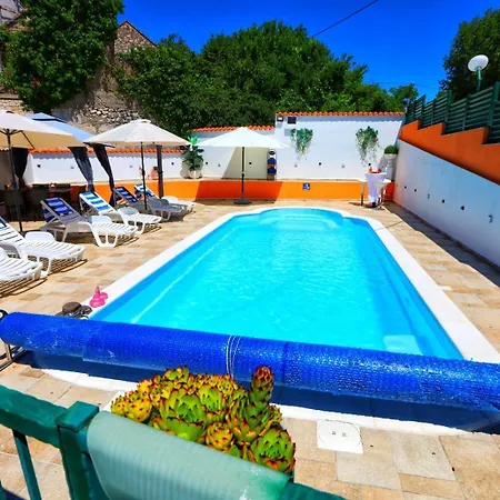Rocca With Pool *